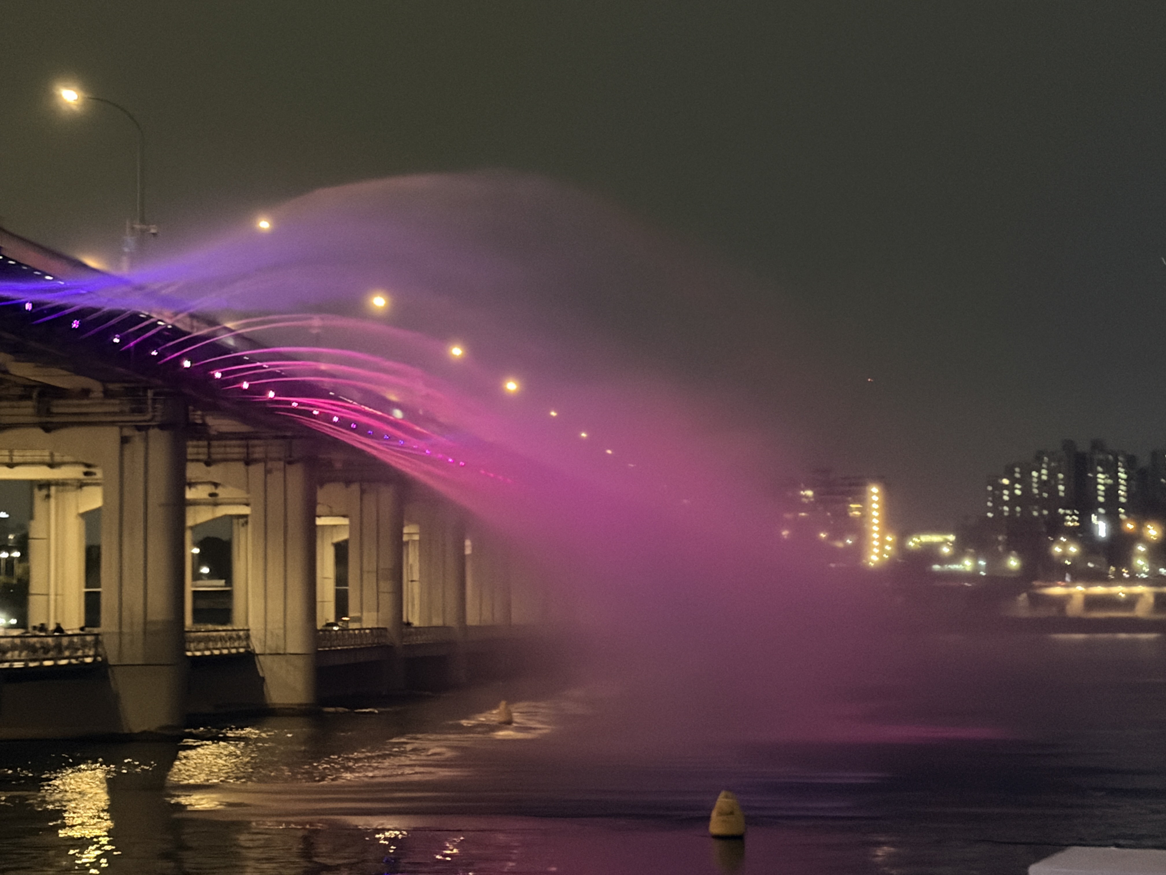 Banpo Bridge Water Show
